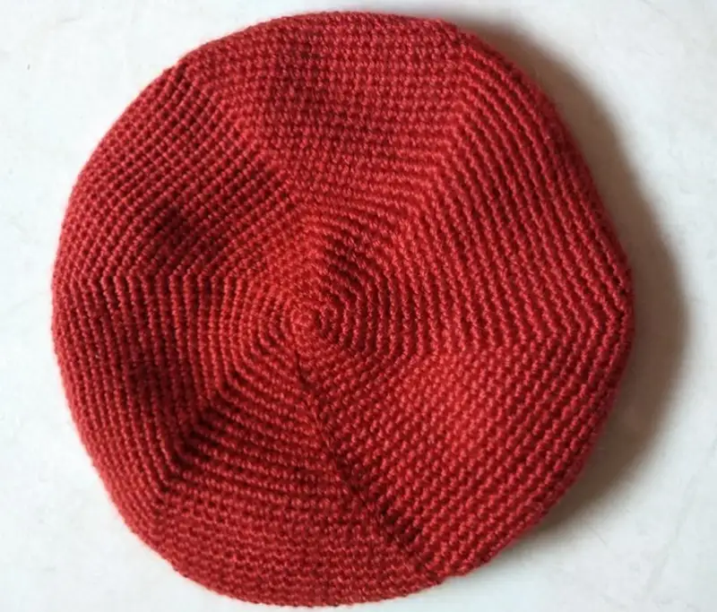 Complimentary Beginner Friendly crochet pattern: Cinnamon Beret Crochet Pattern - Simple to follow guide