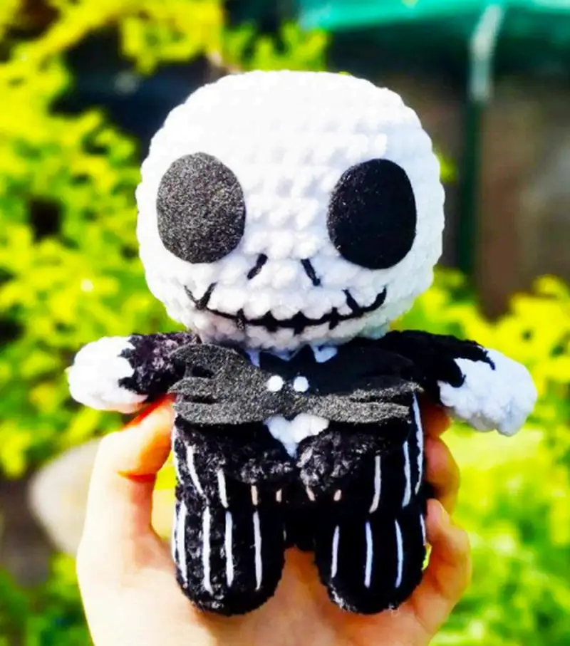 Complimentary Intermediate crochet pattern: Jack Skellington Amigurumi Pattern - Simple to follow guide