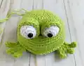 Little Frog Amigurumi Pattern step 3 - details and accessories