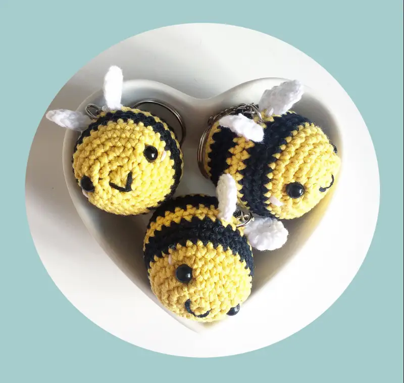 Complimentary Beginner Friendly crochet pattern: Crocheted Bumblebee Keyring Amigurumi Pattern - Simple to follow guide