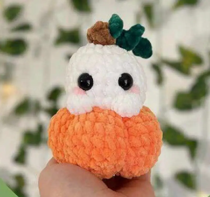 Complimentary Beginner Friendly crochet pattern: Ghost in Pumpkin Amigurumi Pattern - Simple to follow guide