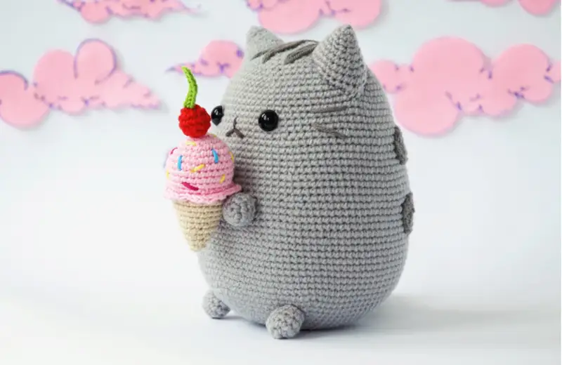 Complimentary Intermediate crochet pattern: Pusheen Cat with Ice Cream Amigurumi Pattern - Simple to follow guide