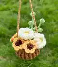 Daisy Flowers Car Hanging Crochet Pattern step 1 - construction progress