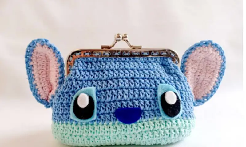Complimentary Intermediate crochet pattern: Lilo and Stitch Purse Crochet Pattern - Simple to follow guide