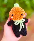 Mini Pumpkin Man Amigurumi Pattern step 4 - final assembly and finishing