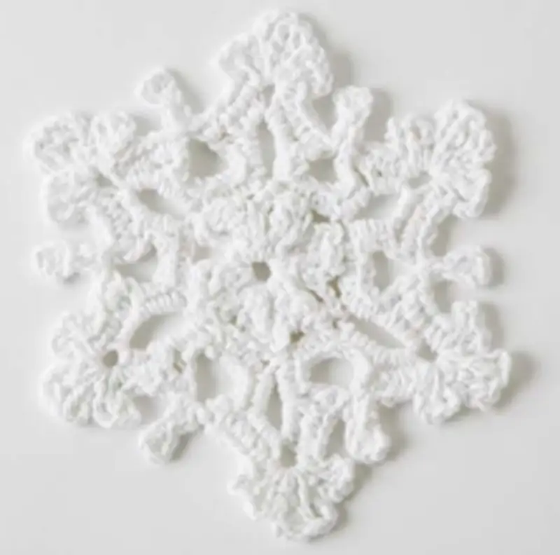 Complimentary Intermediate crochet pattern: Twinkling Snowflakes Crochet Pattern - Simple to follow guide