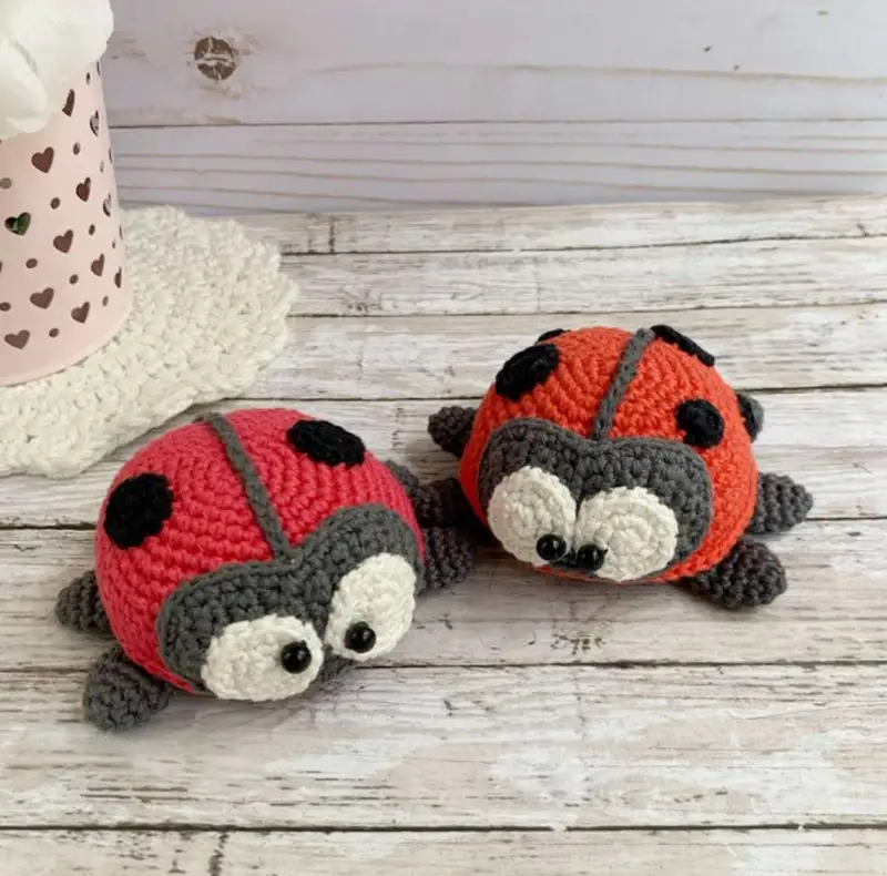 Complimentary Intermediate crochet pattern: 2 in 1 Ladybug Amigurumi Pattern - Simple to follow guide