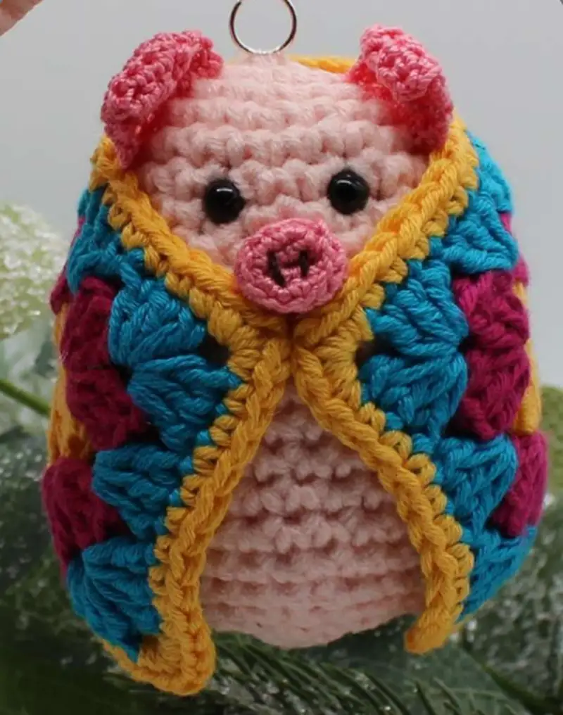 Complimentary Intermediate crochet pattern: Pig in a Granny Square Blanket Amigurumi Pattern - Simple to follow guide