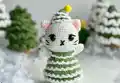 Christmas Tree Cat Amigurumi Pattern step 4 - final assembly and finishing