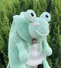Plush Backpack Frog Amigurumi Pattern step 1 - construction progress