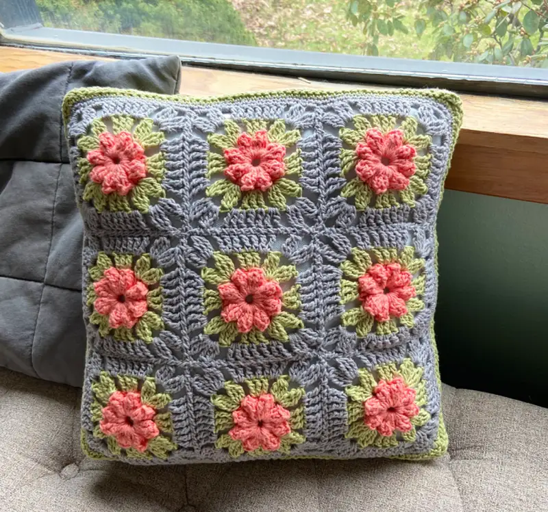 Complimentary Intermediate crochet pattern: Flower Garden Throw Pillow Pattern - Simple to follow guide