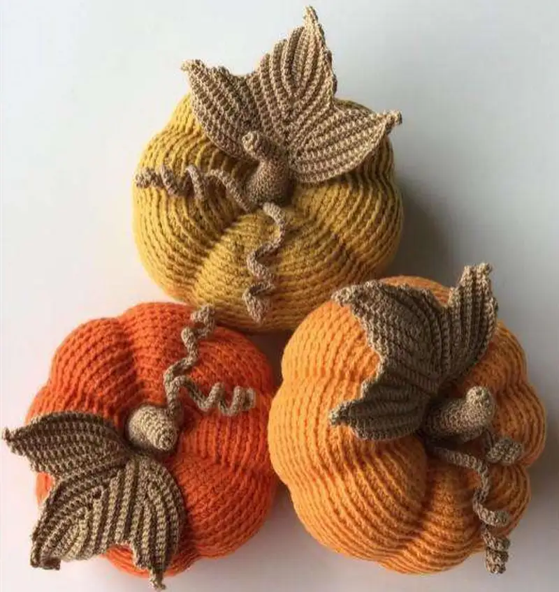 Complimentary Intermediate crochet pattern: Autumn Pumpkin Crochet Pattern - Simple to follow guide