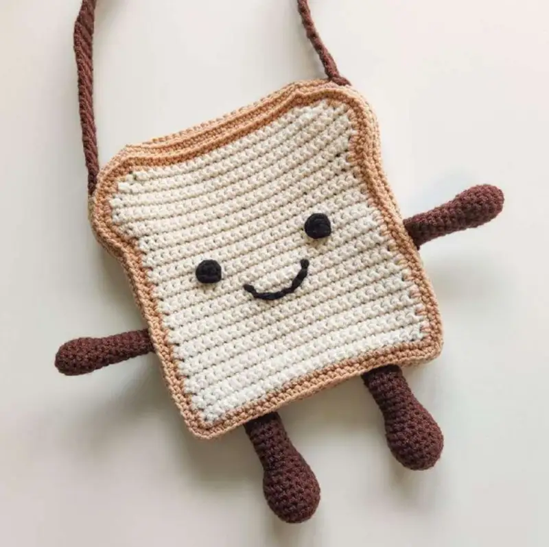 Complimentary Intermediate crochet pattern: Toastie Bread Bag Crochet Pattern - Simple to follow guide