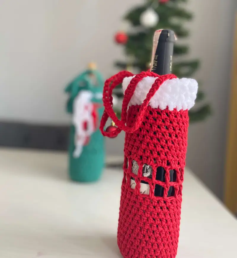 Complimentary Intermediate crochet pattern: Wine Tote Bag Pattern - Simple to follow guide