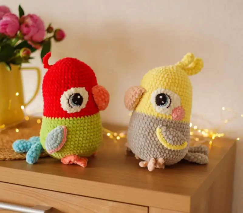 Complimentary Intermediate crochet pattern: Lovebird and Parrot Amigurumi Pattern - Simple to follow guide