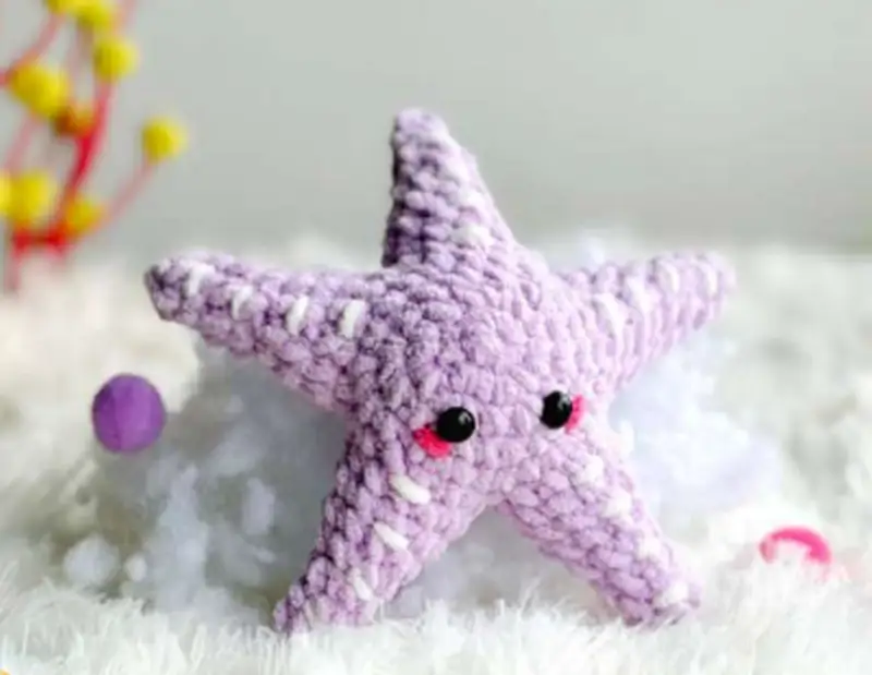 Complimentary Intermediate crochet pattern: Peach the Starfish Amigurumi Pattern - Simple to follow guide