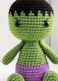 Baby Hulk Amigurumi Pattern step 3 - details and accessories